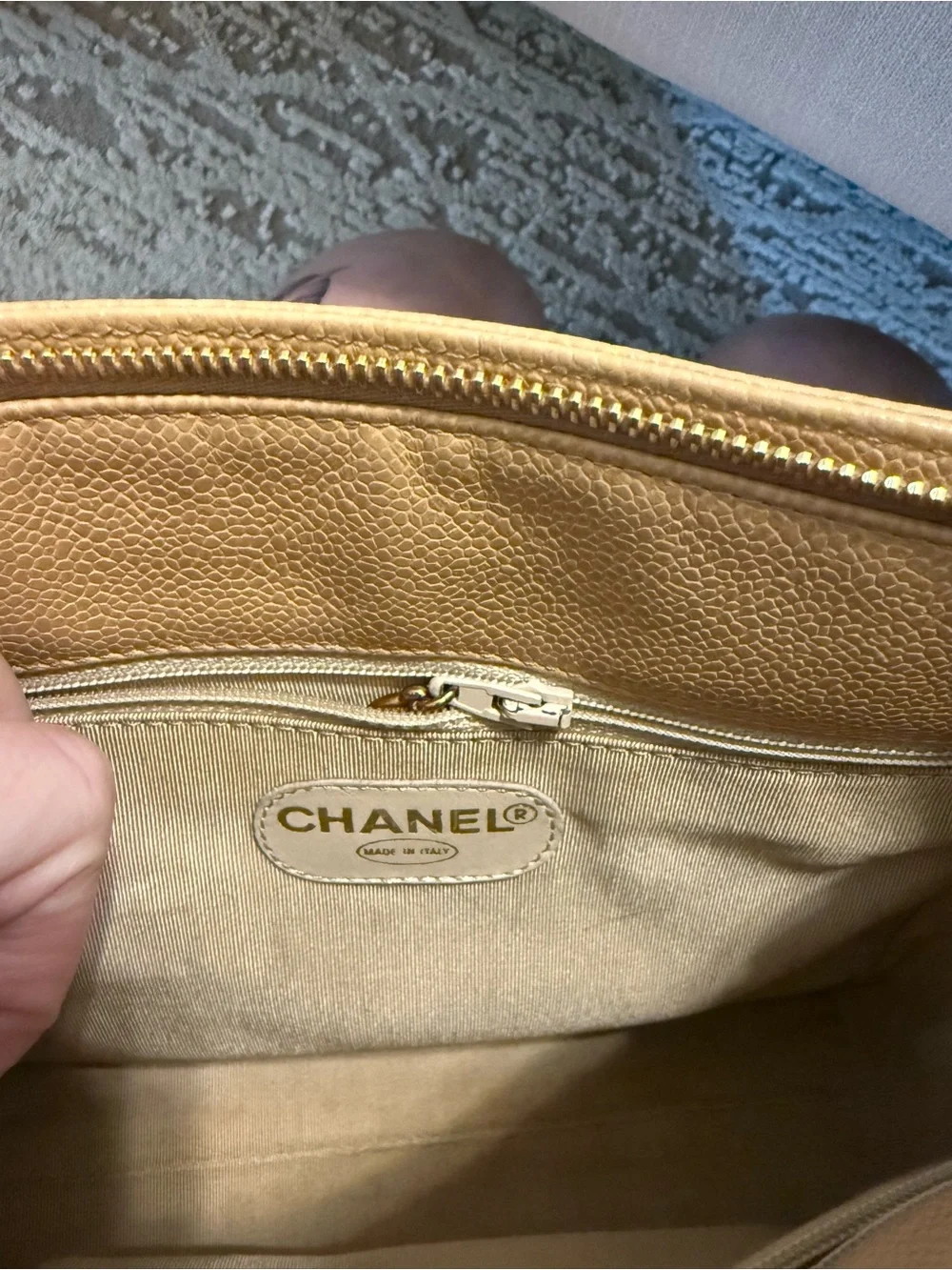 Chanel Vintage Beige shoulder tote with 24k plated gold hardware